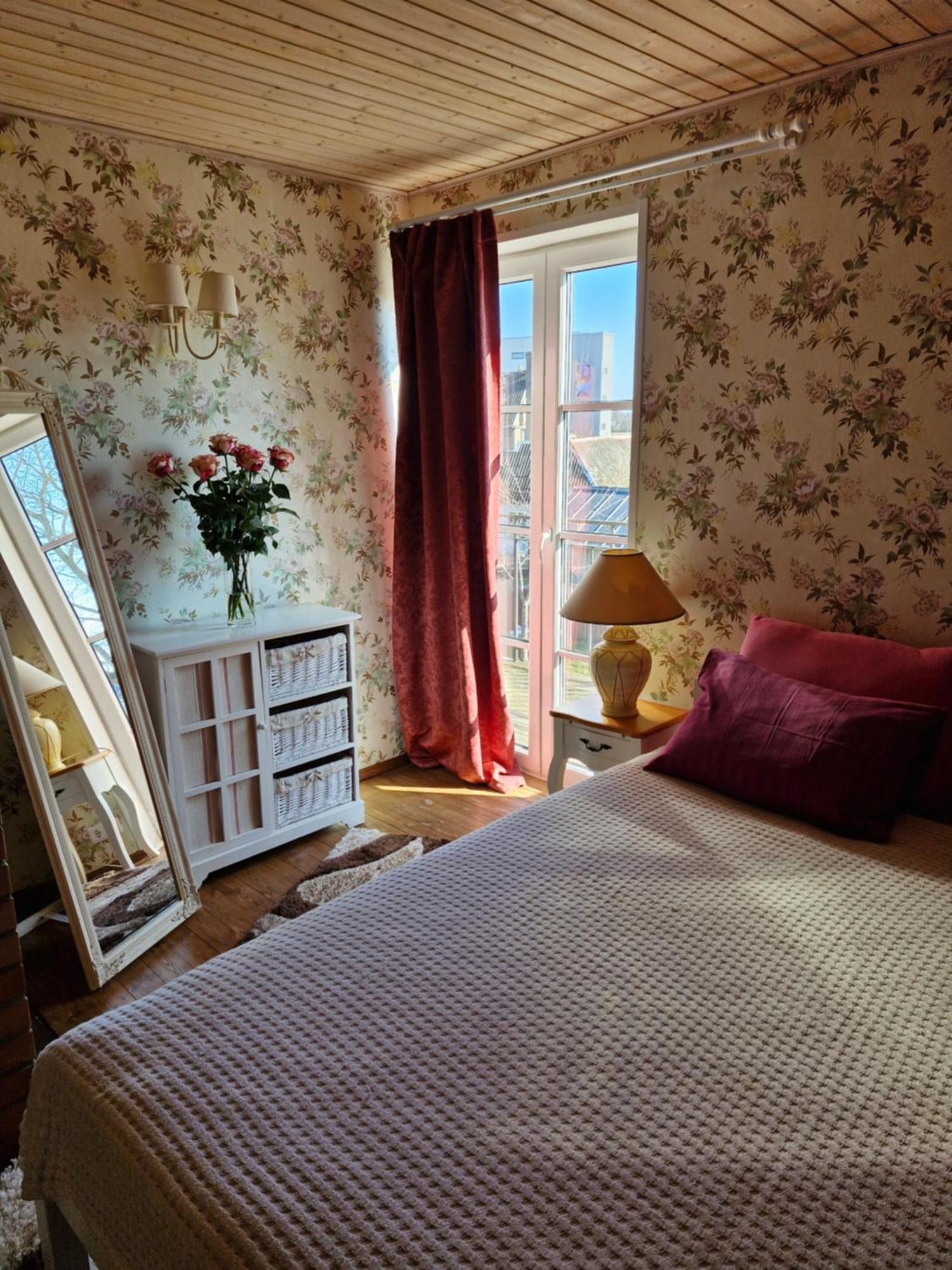 Suur-Sadama Apartment Kuressaare Extérieur photo